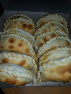 Una foto de Sabrosas Empanadas Criollas bien jugosas!!!