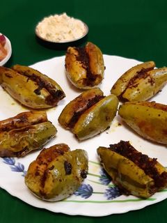 भरवा परवल (Bharwa parwal recipe in Hindi) रेसिपी मुख्य फोटो