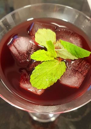 A picture of Cherry gin 🍒🍹.