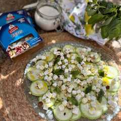 Carpaccio de calabacín con queso, frutos secos y albahaca-レシピのメイン写真