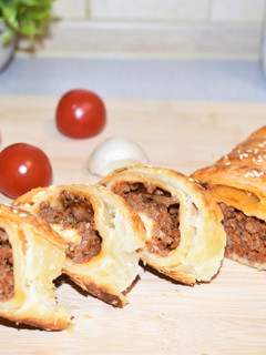 Leveles bolognai tekercs recept fotója