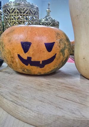 A picture of Halloween Pumpkin Decoration.