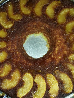 Una foto de Torta de manzana invertida