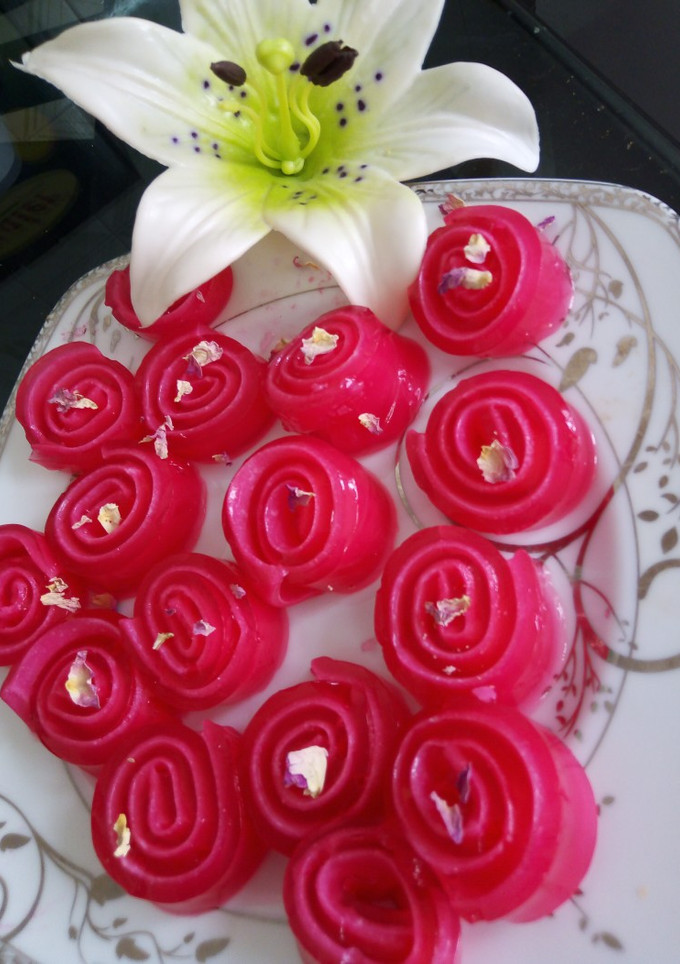 عکسی از دستور ژله رولی