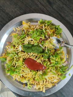 பேல் பூரி(bhel puri recipe in tamil) செய்முறை முக்கிய புகைப்படம்