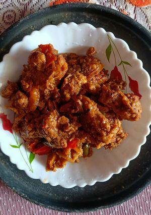 চিলি চিকেন (Chilli chicken recipe in Bengali) রেসিপির প্রধান ছবি