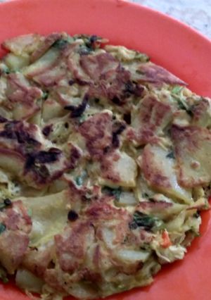 Foto resep Omelette Kentang Spesial (rasa istimewa dan langsung berhasil)