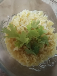 A picture of Chicken noodles 🍜.