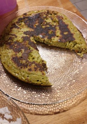 Una foto de Tortilla de arvejas exquisita y hamburguesas