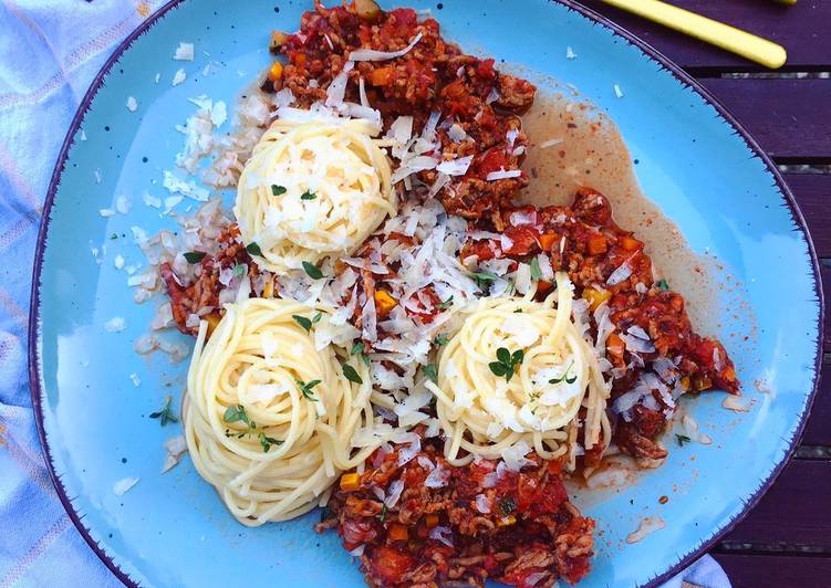 Spaghetti mit Zucchinibolognese