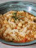 Pasta con garbanzos