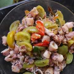 รูปของ Cumi Asin Pedas Tomat Ijo
