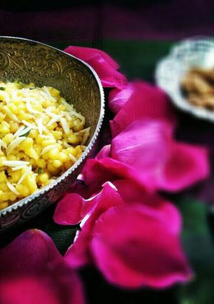 राजस्थानी मीठी बूंदी (Rajasthani meethi boondi recipe in hindi) रेसिपी मुख्य फोटो