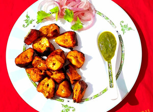 A picture of Tandoori Chicken Tikka.