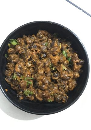 મસાલા ચણા (Masala Chana Recipe In Gujarati) રેસીપી મુખ્ય ફોટો