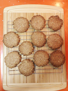 Una foto de Galletas de avena, frutos secos y canela
