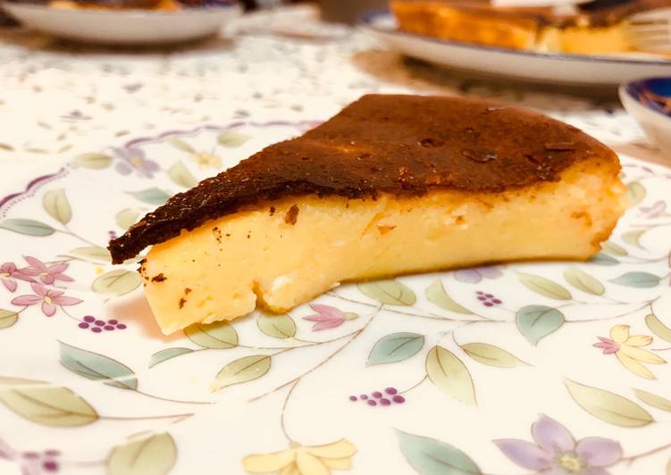 Bagaimana Menyiapkan Simple Baked cheesecake for Kids 🧀, Enak Banget