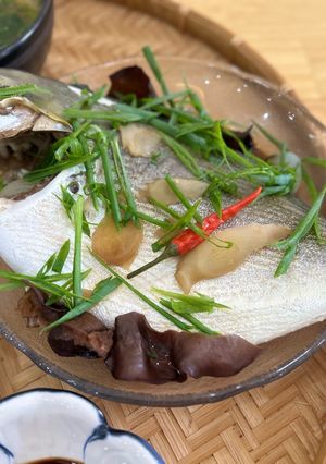 Hình của món Cá Chim hấp Nấm Mèo.