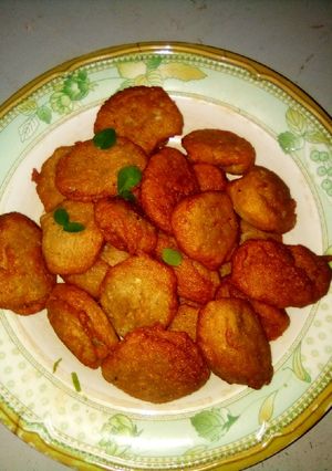 A picture of Kosai/Akara/ beans cake.