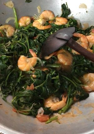 Foto resep Oseng kangkung udang saus tiram