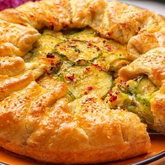 A picture of Zucchini Puff Pastry Pie.