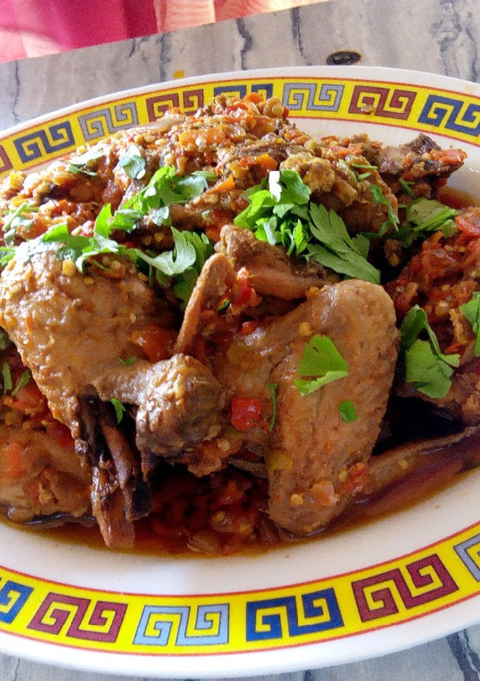 A picture of Peppered chicken.