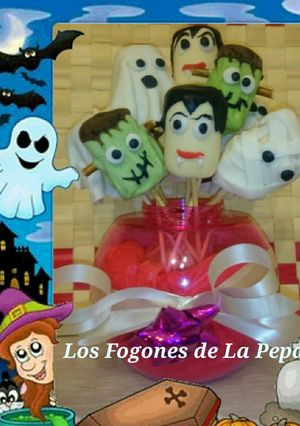 Una foto de Chupachups terroríficos de malvaviscos y chocolates