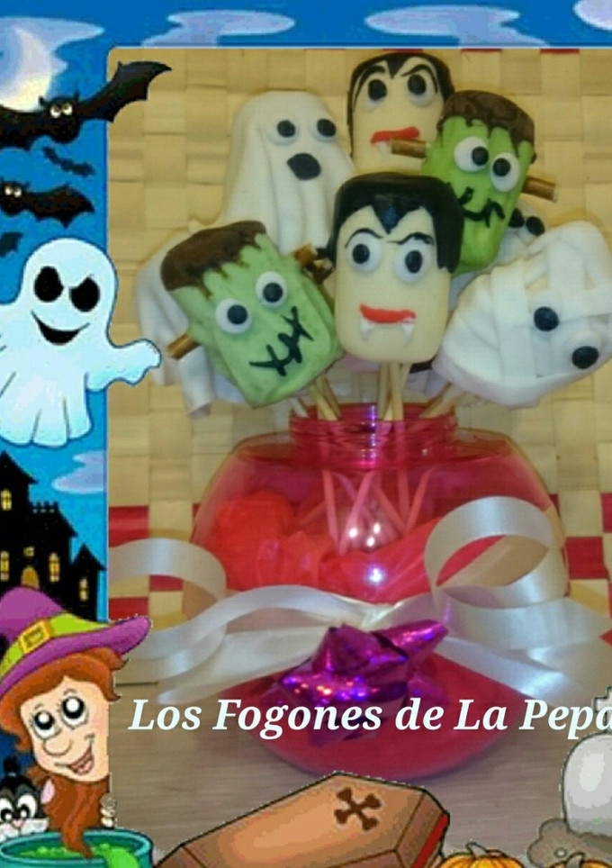 Una foto de Chupachups terroríficos de malvaviscos y chocolates