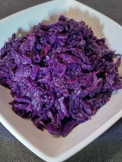Párolt lilakáposzta recept fotója