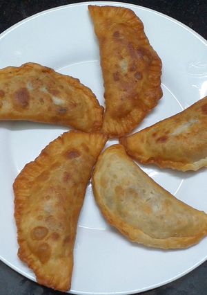 A picture of Gujiya.