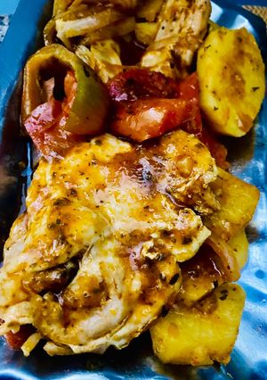 Una foto de PECHUGAS DE POLLO A LA CRIOLLA 🤩😋😋🙌🏼