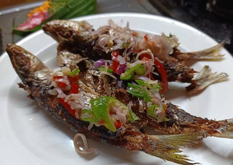 Ikan Lemuru Sambal Matah versi Bali