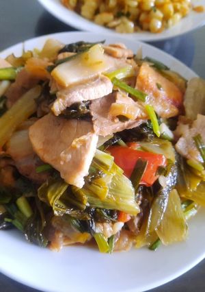 Hình của món Thịt kho dưa cải.