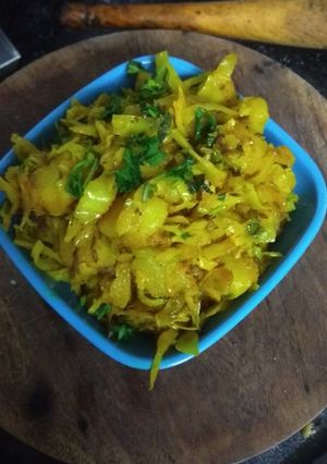 A picture of Cabbage-Potatoes Sabji.