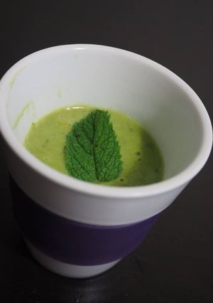 Une photo de Velouté petit pois/menthe