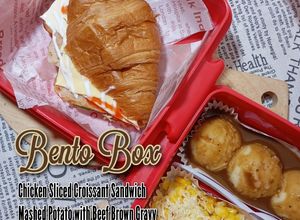 Gambar Bento Box - Croissant Sandwich, Mashed Potato & Sweet Corn