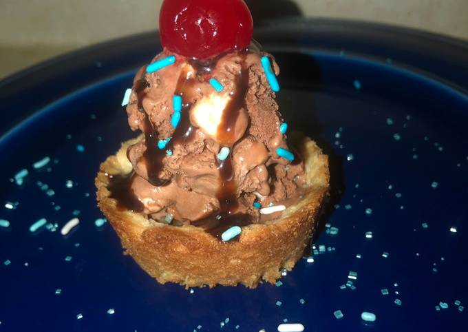 Steps to Make Any-night-of-the-week Mini cookie sundae cups