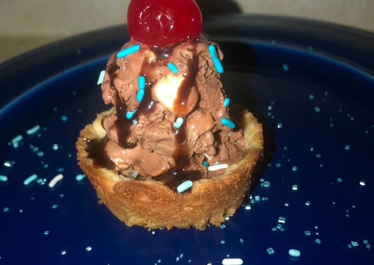 Mini cookie sundae cups Mini cookie sundae cups