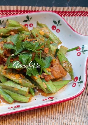Hình của món Đậu bắp xào thịt ba rọi.