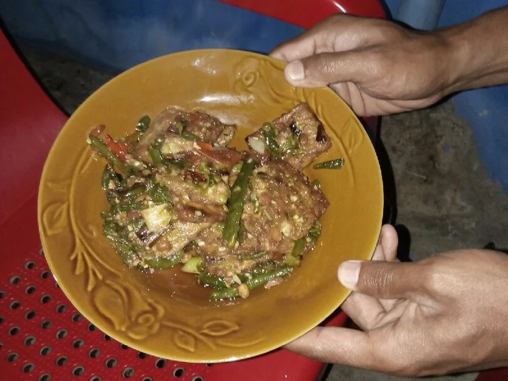 Cara Gampang Membikin Resep Sambel tempe penyet cabe ijo yang Uenak Anti Ribet, Uenak Banget