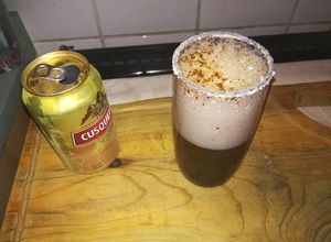 Una foto de Michelada