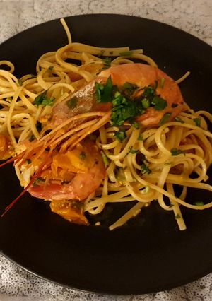 A picture of Linguine with Prawns Flambéed in Cognac.