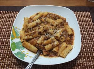 Una foto de Rigatoni con Albóndigas Rubencini...!