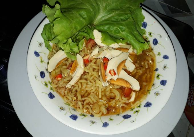 Wajib coba! Bagaimana cara memasak 36. Mie Kuah Indomie Soto Banjar Limau Kuit  menggugah selera