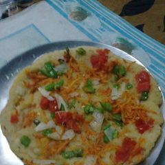 A picture of Rava uttapam.