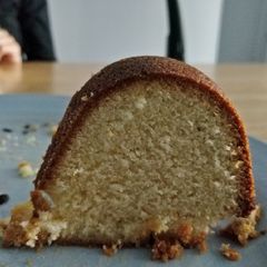 A picture of Lemon Bundt Cake.