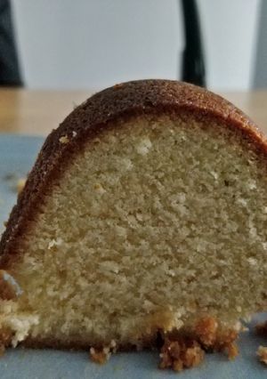A picture of Lemon Bundt Cake.