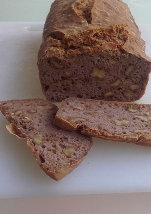 Una foto de Pan de trigo sarraceno con nueces