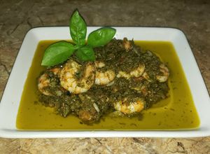 Una foto de Langostinos al pesto