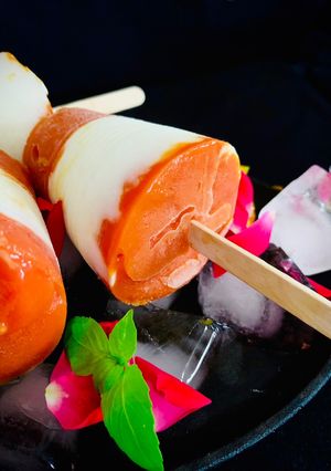 A picture of Mango Lassi popsicle.